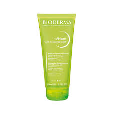 Sữa rửa mặt boderma